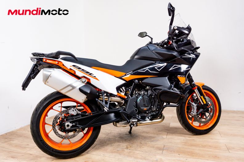 Motorbike image 2