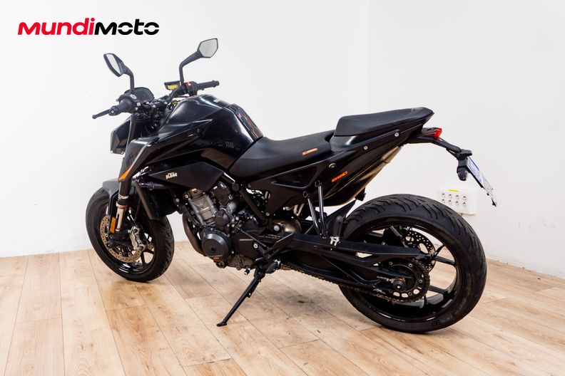 Motorbike image 7