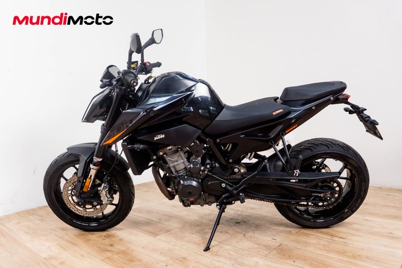 Motorbike image 5