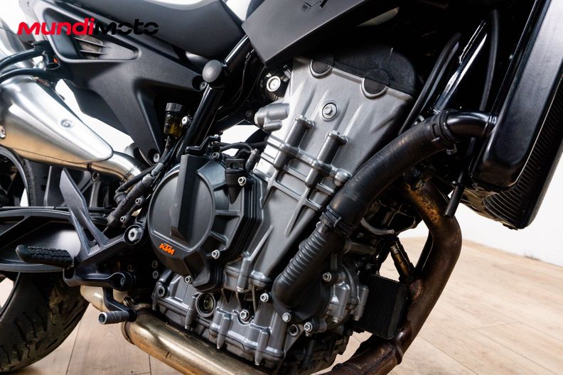 Motorbike image 4