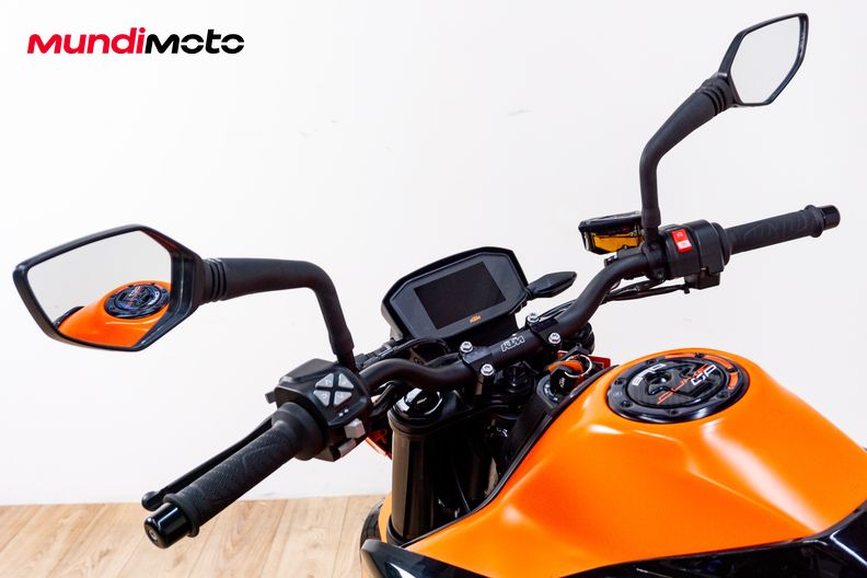 Motorbike image 10