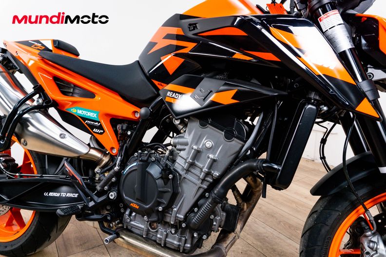 Motorbike image 4