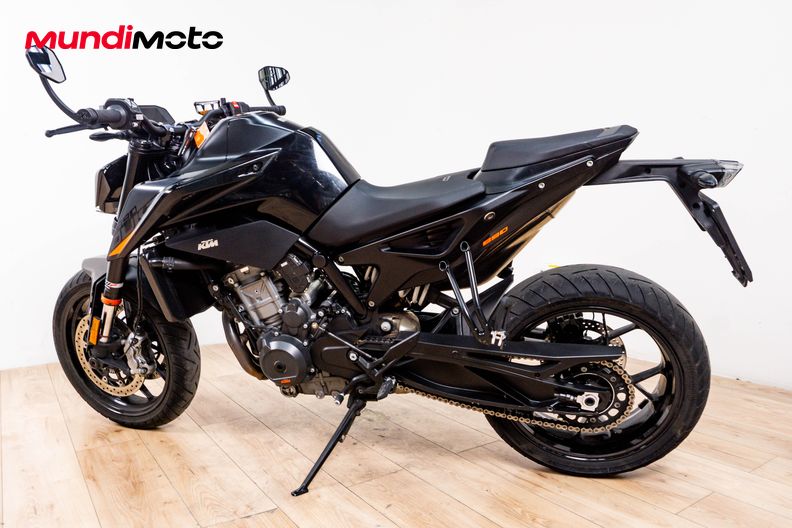 Motorbike image 7