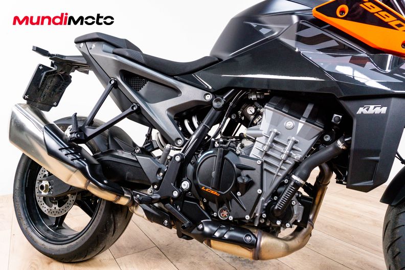 Motorbike image 4