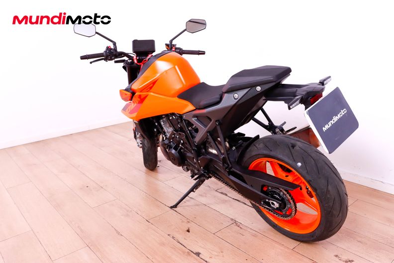 Motorbike image 6