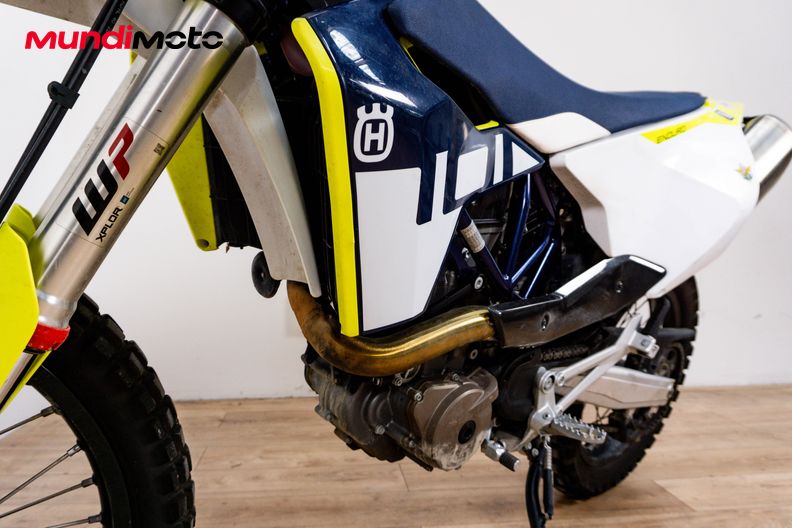 Motorbike image 9