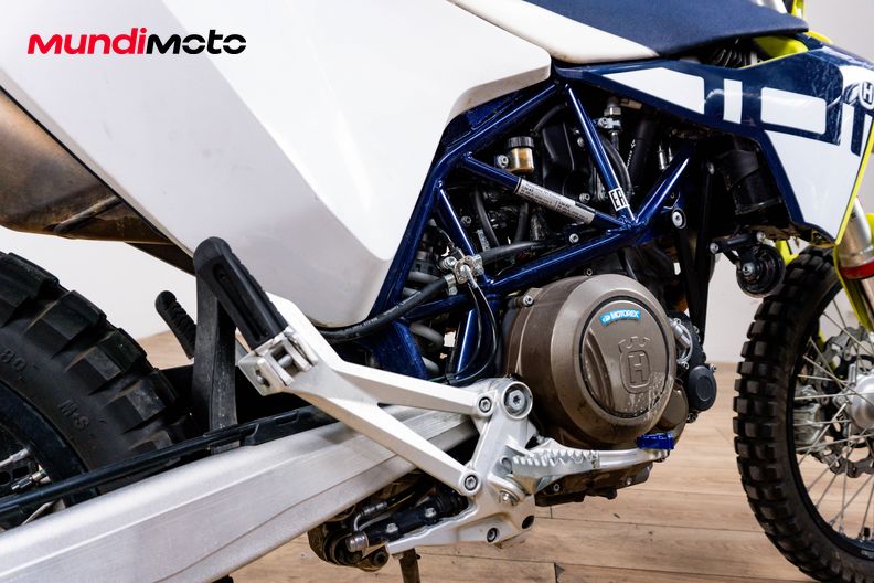 Motorbike image 3