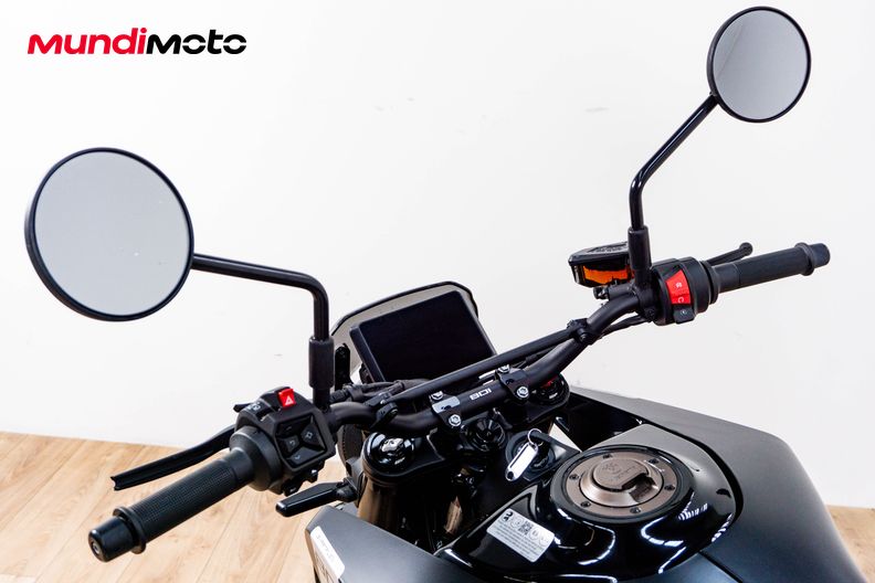 Motorbike image 10
