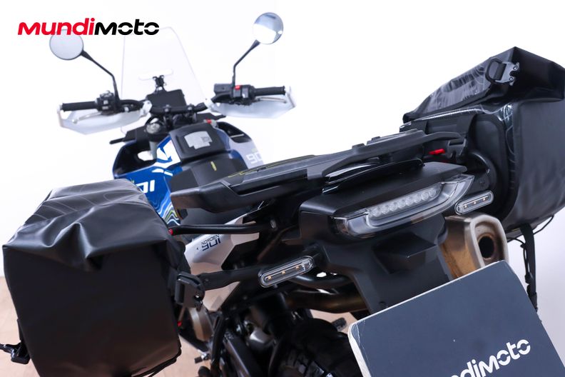 Motorbike image 9