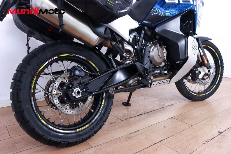 Motorbike image 3