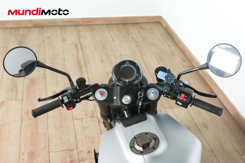 Motorbike image 10