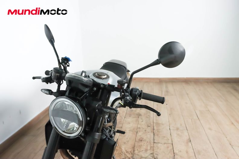 Motorbike image 8