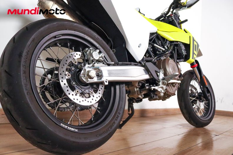 Motorbike image 3