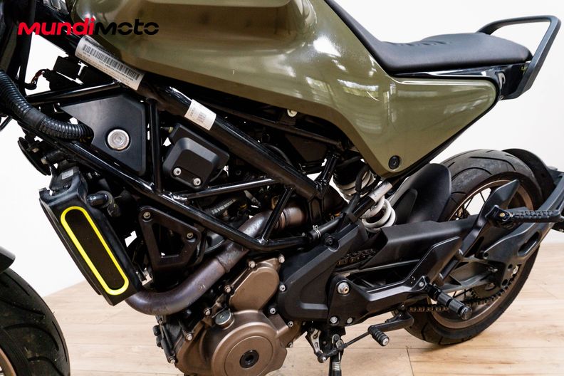 Motorbike image 9