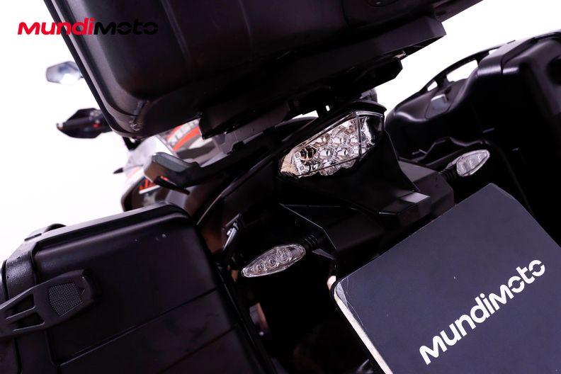 Motorbike image 9