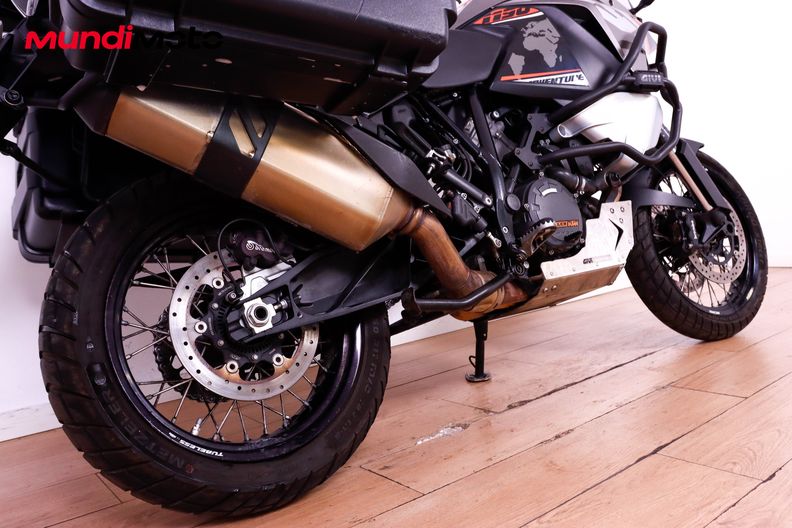 Motorbike image 3