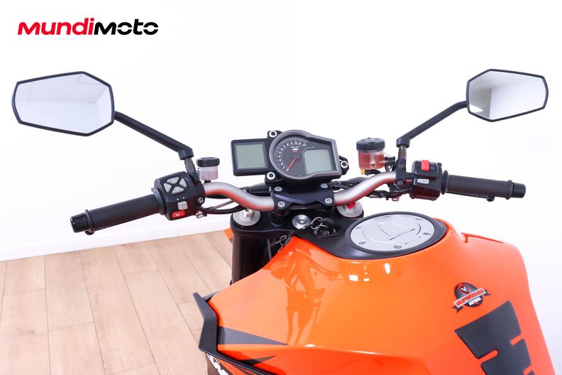 Motorbike image 10
