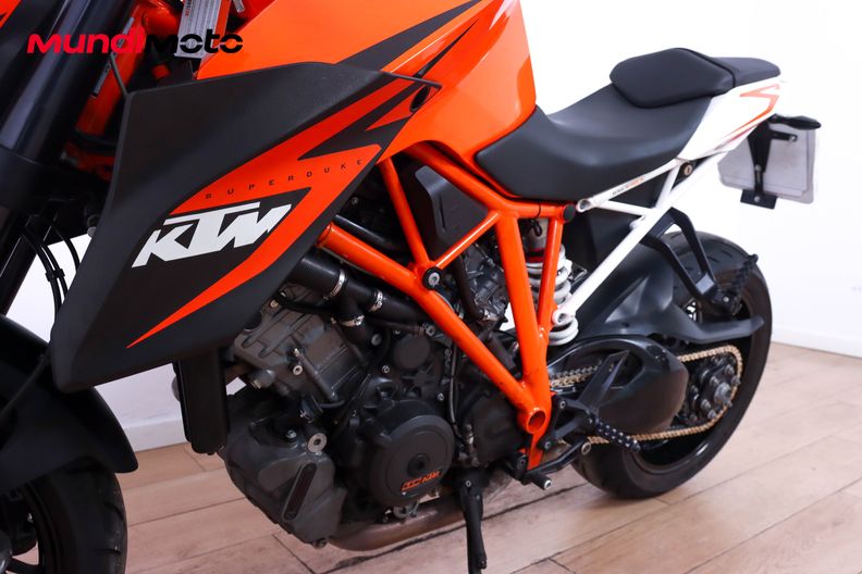 Motorbike image 8