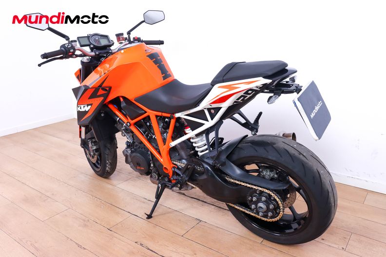 Motorbike image 6