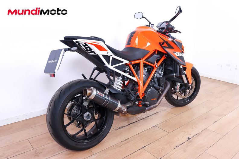 Motorbike image 2