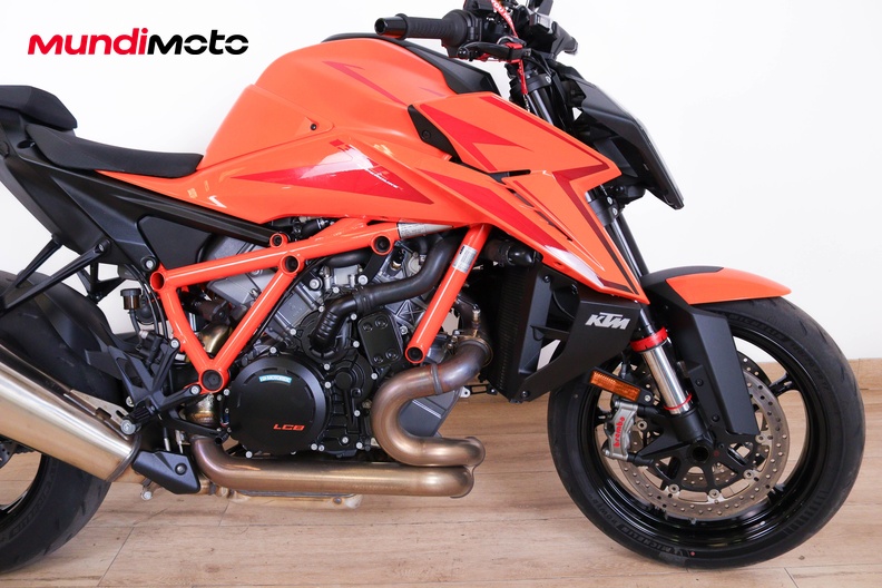 Motorbike image 13