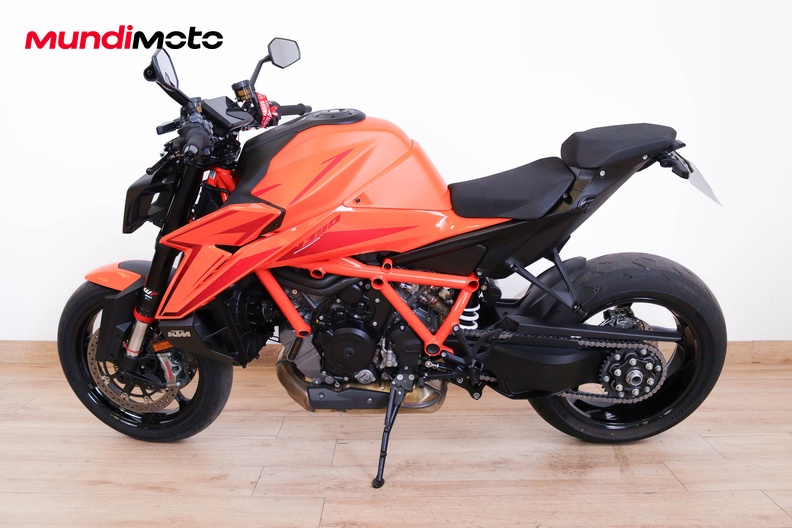 Motorbike image 5