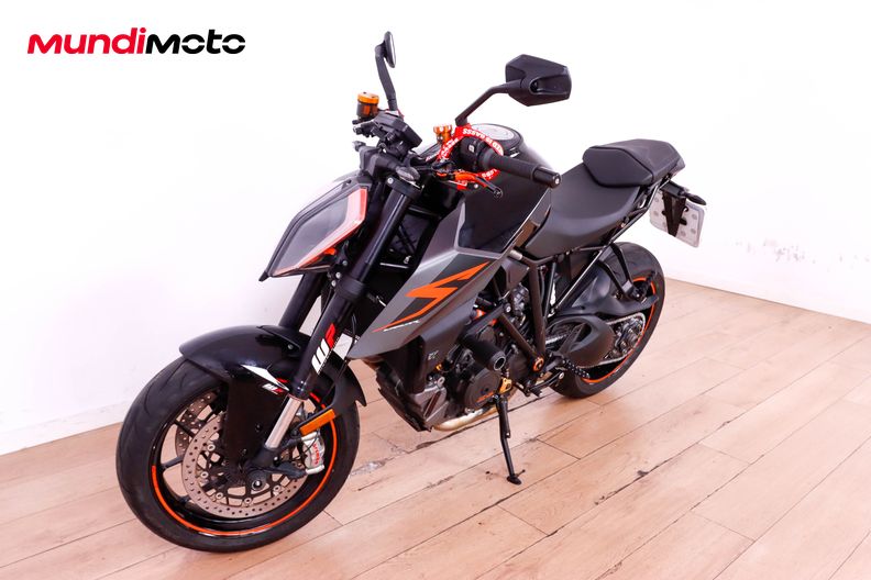 Motorbike image 7