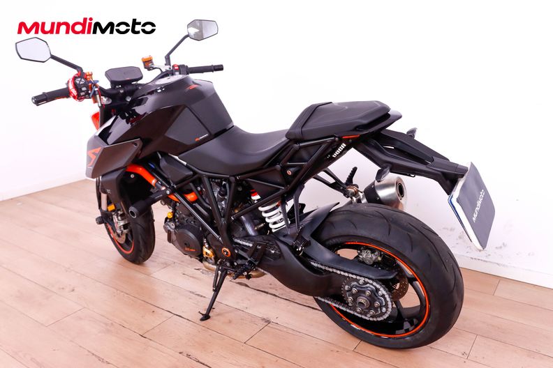 Motorbike image 6