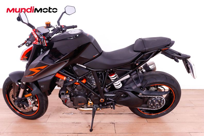 Motorbike image 5