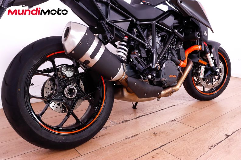 Motorbike image 3