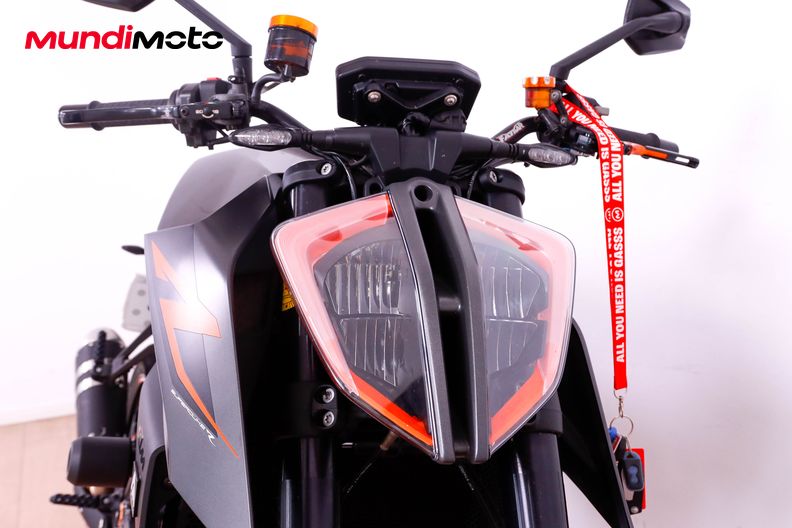 Motorbike image 4