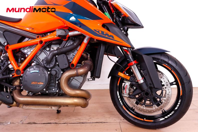 Motorbike image 12