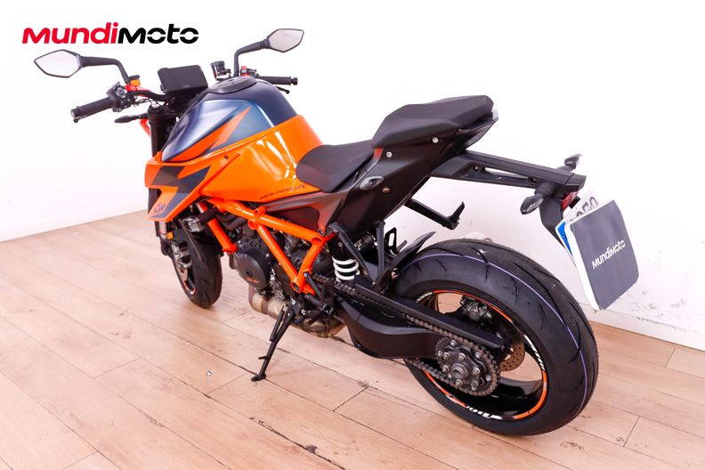 Motorbike image 6
