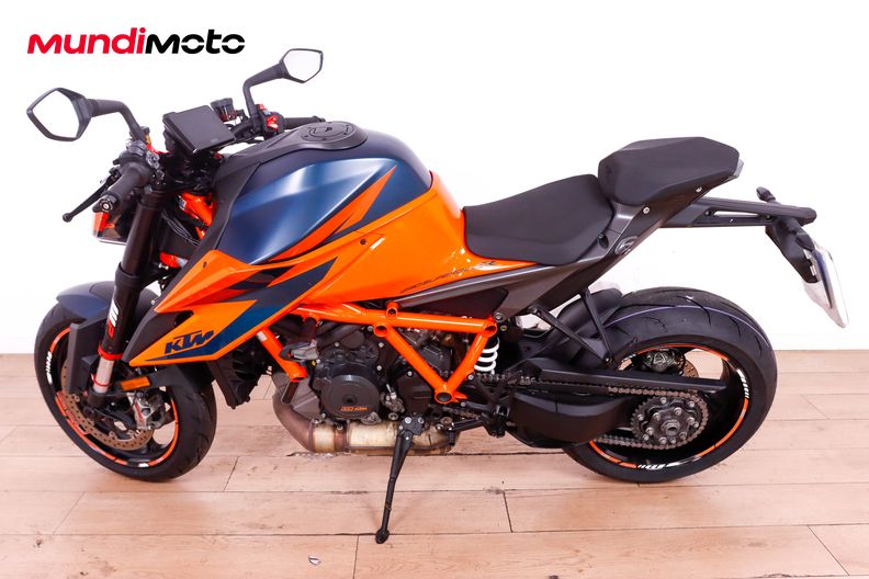 Motorbike image 5