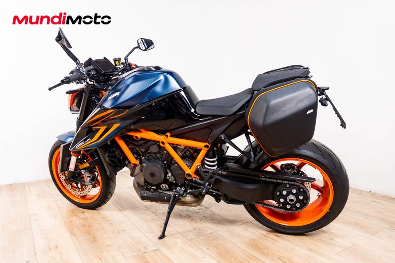 Motorbike image 7