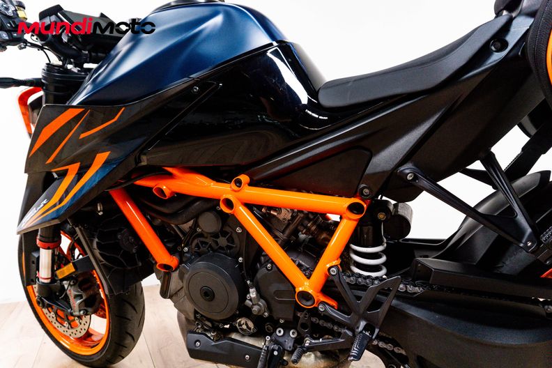 Motorbike image 8