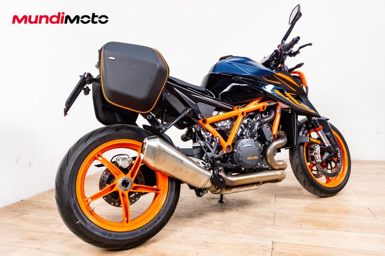 Motorbike image 2