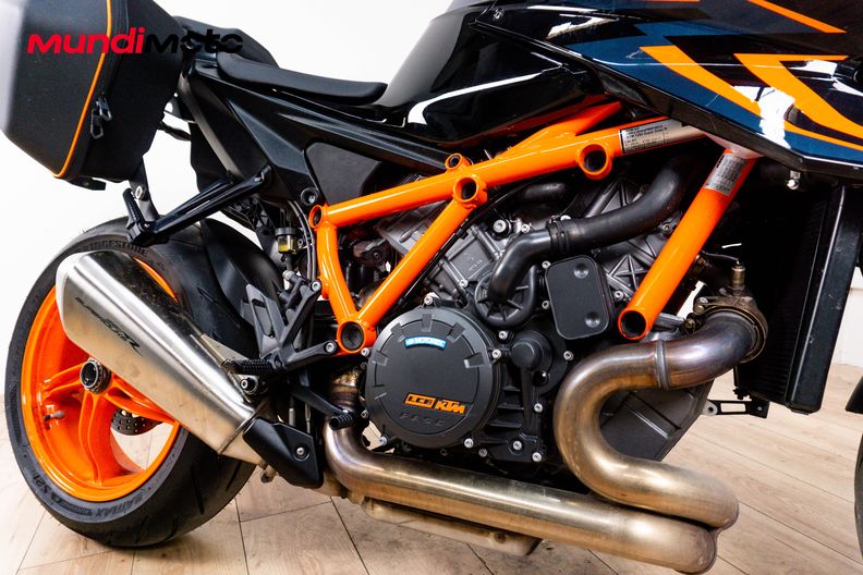 Motorbike image 4