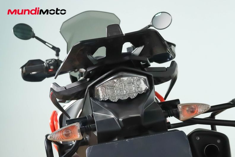 Motorbike image 9