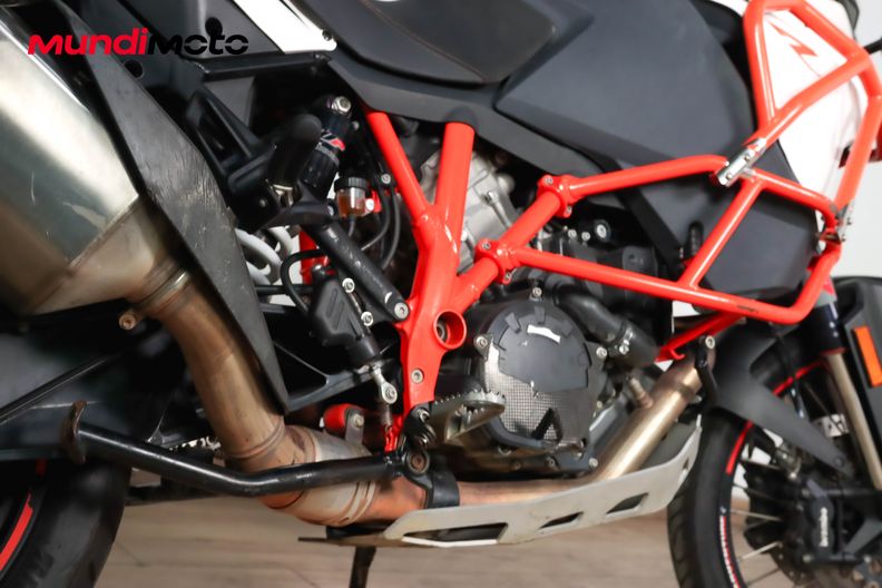 Motorbike image 3