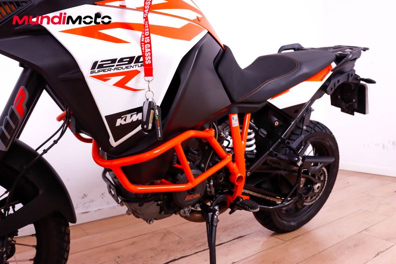 Motorbike image 8