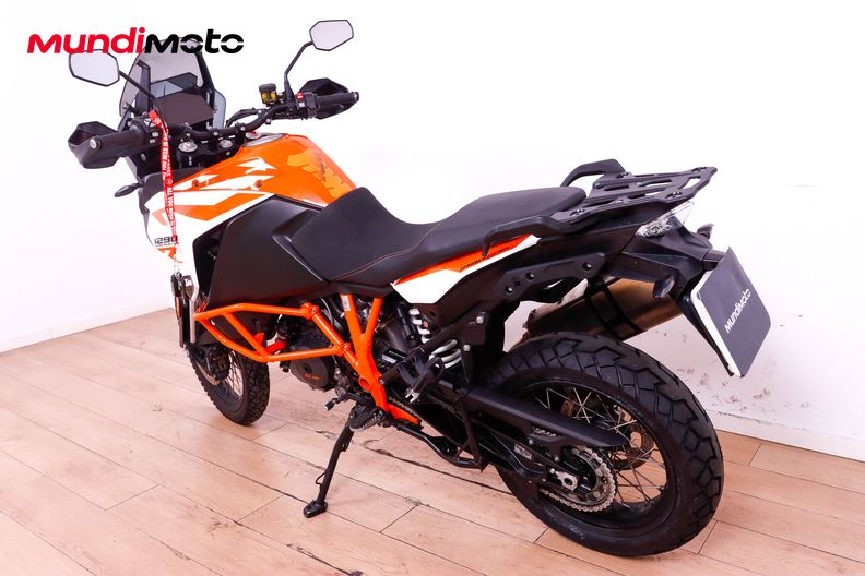 Motorbike image 6