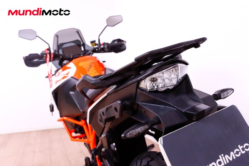 Motorbike image 9