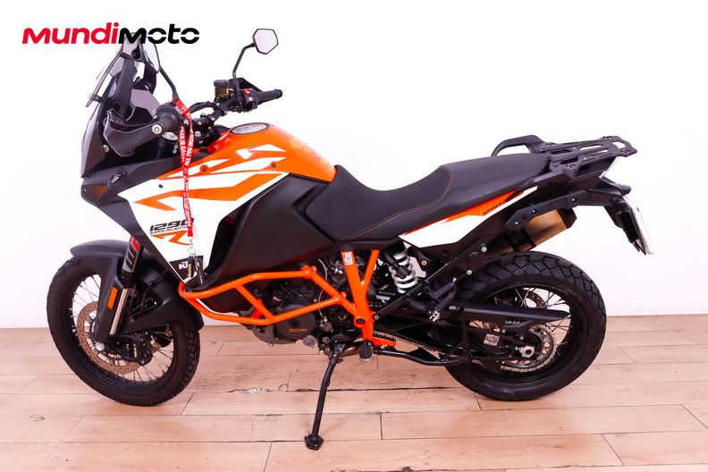 Motorbike image 5