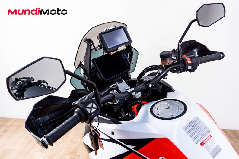 Motorbike image 10
