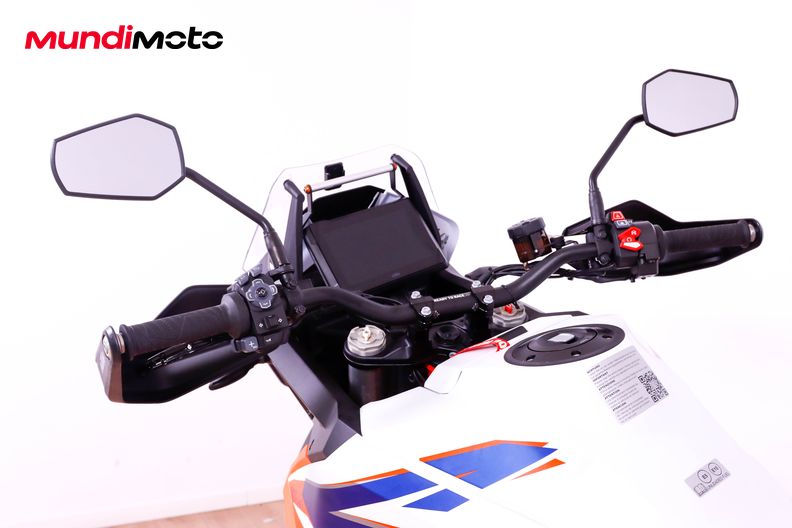 Motorbike image 10