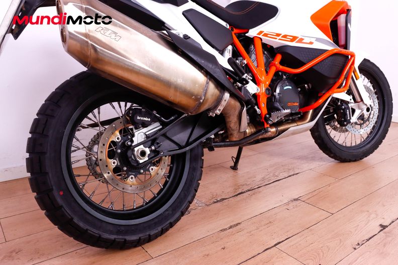 Motorbike image 3