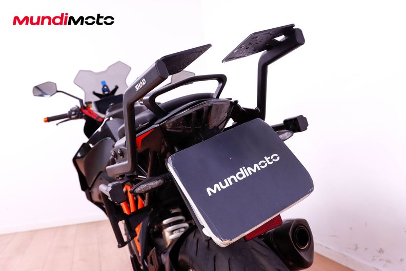 Motorbike image 9