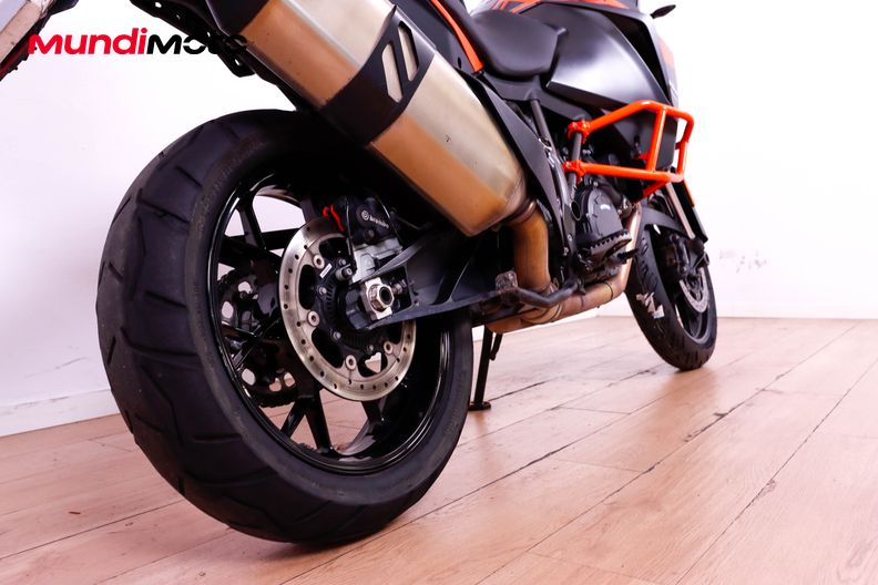 Motorbike image 3