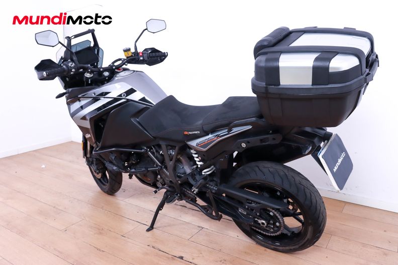 Motorbike image 6
